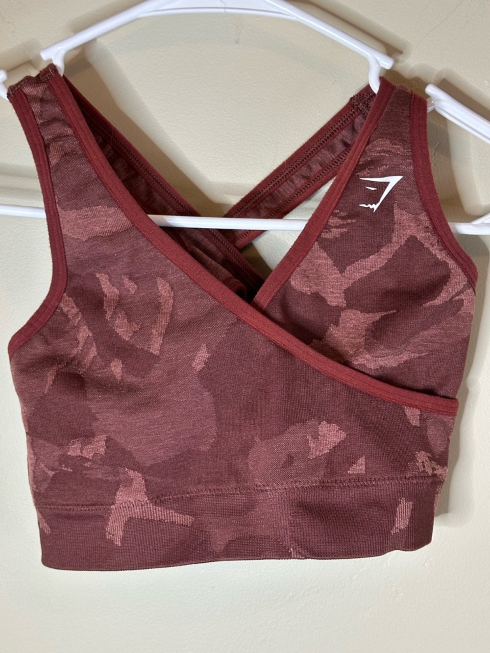 Gymshark Seamless Camo Wrap Sports Bra Maroon Cross Back Size S